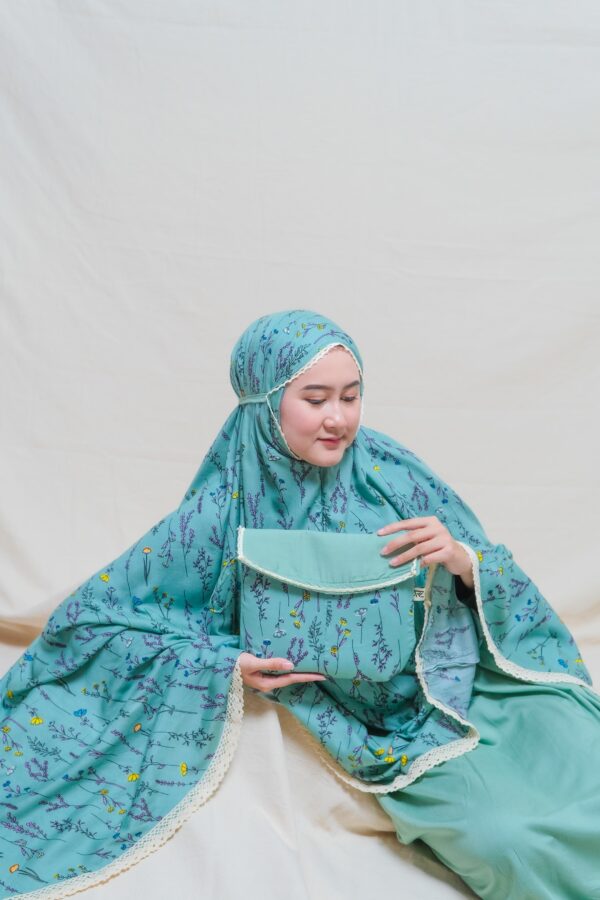 Mukena Dewasa – Rayon Motif Kombinasi 2 in 1 - Gambar 3